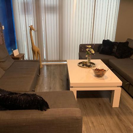 2 Bedroom Free Parking By Concert Square Sleeps 8 Liverpool Ngoại thất bức ảnh