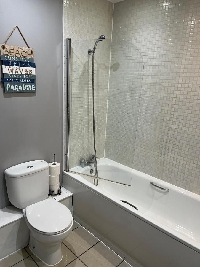 2 Bedroom Free Parking By Concert Square Sleeps 8 Liverpool Ngoại thất bức ảnh
